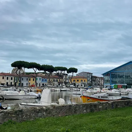 La Brezza Viareggina A 500 Mt Dal Mare, Dal Carnevale E Dagli Stabilimenti Balneari Appartement Viareggio Buitenkant foto