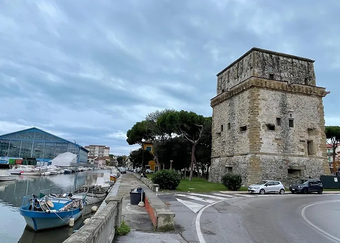 La Brezza Viareggina A 500 Mt Dal Mare, Dal Carnevale E Dagli Stabilimenti Balneari