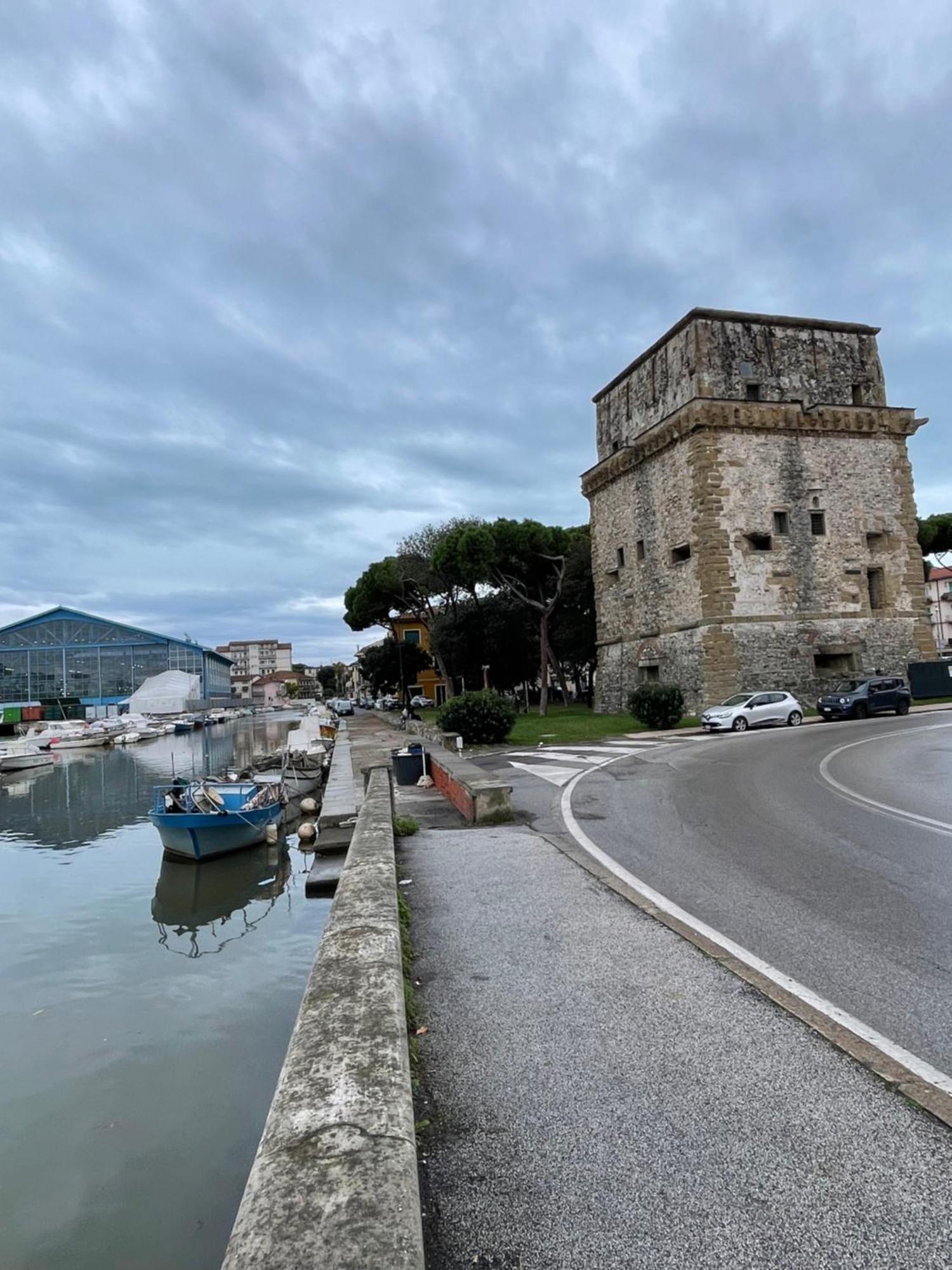 La Brezza Viareggina A 500 Mt Dal Mare, Dal Carnevale E Dagli Stabilimenti Balneari Appartement Viareggio